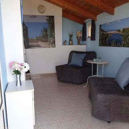 Matilde Kleine Ferienwohnung Mit Meerblick * Marina di Modica